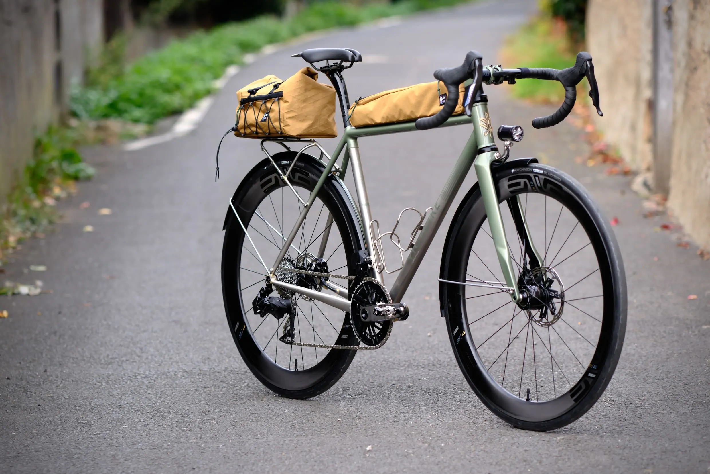Christophe's elder brother randonneuse - victoire-cycles.com