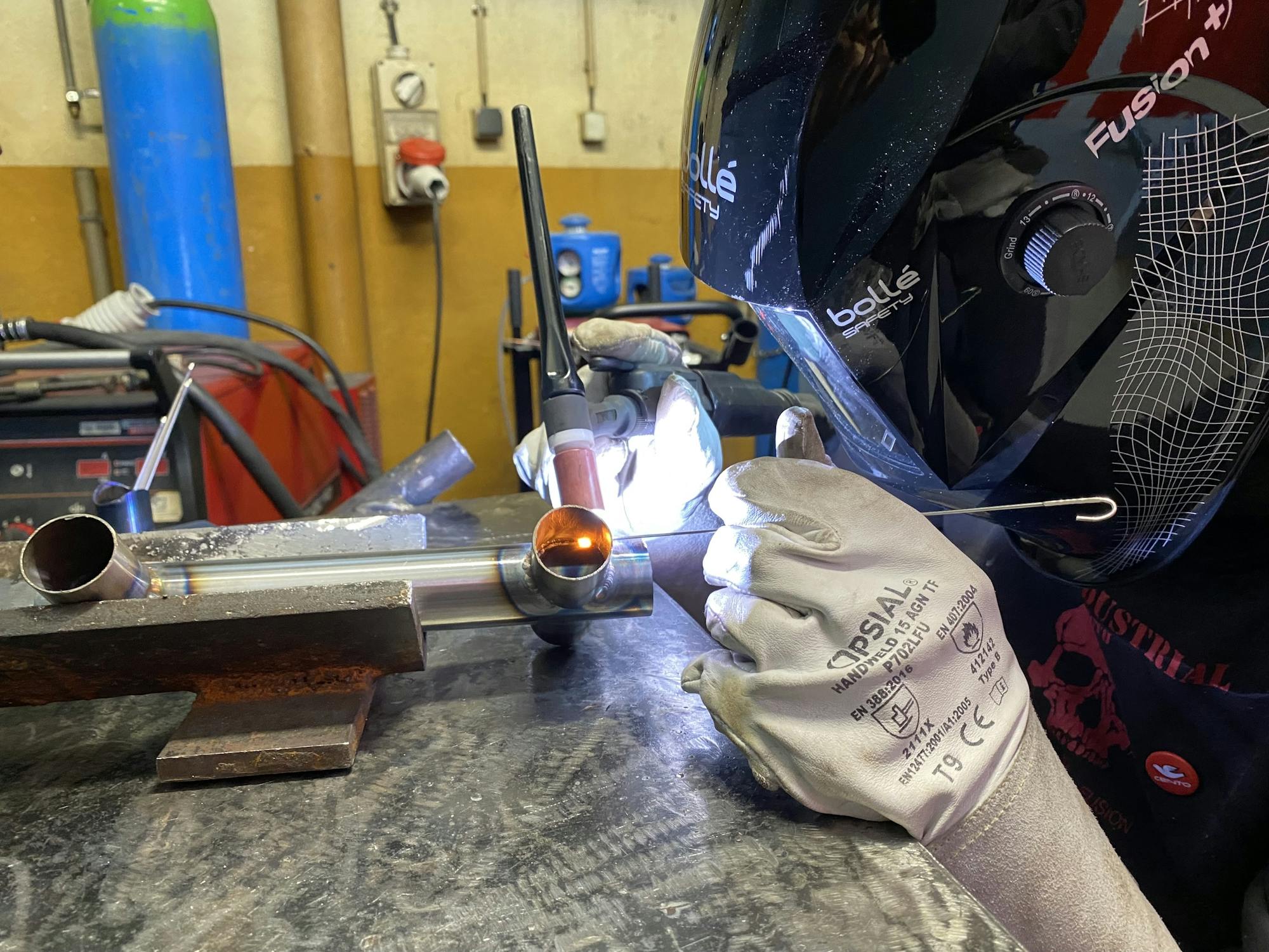 Introduction to TIG Welding : Training course for bicycle framebuilders students at the AFPA (Beaumont, France)