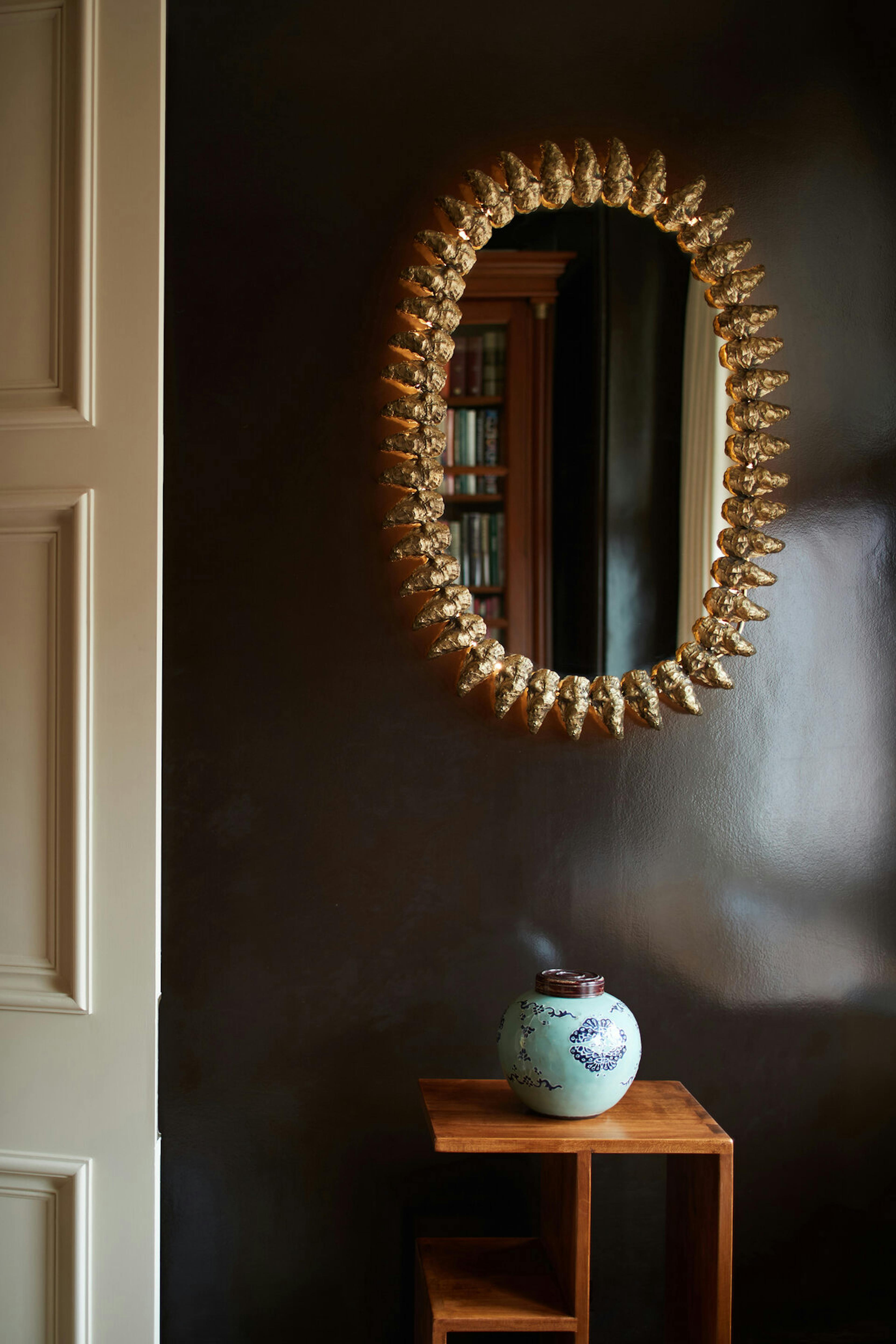 Ostrei Mirror wide on setting