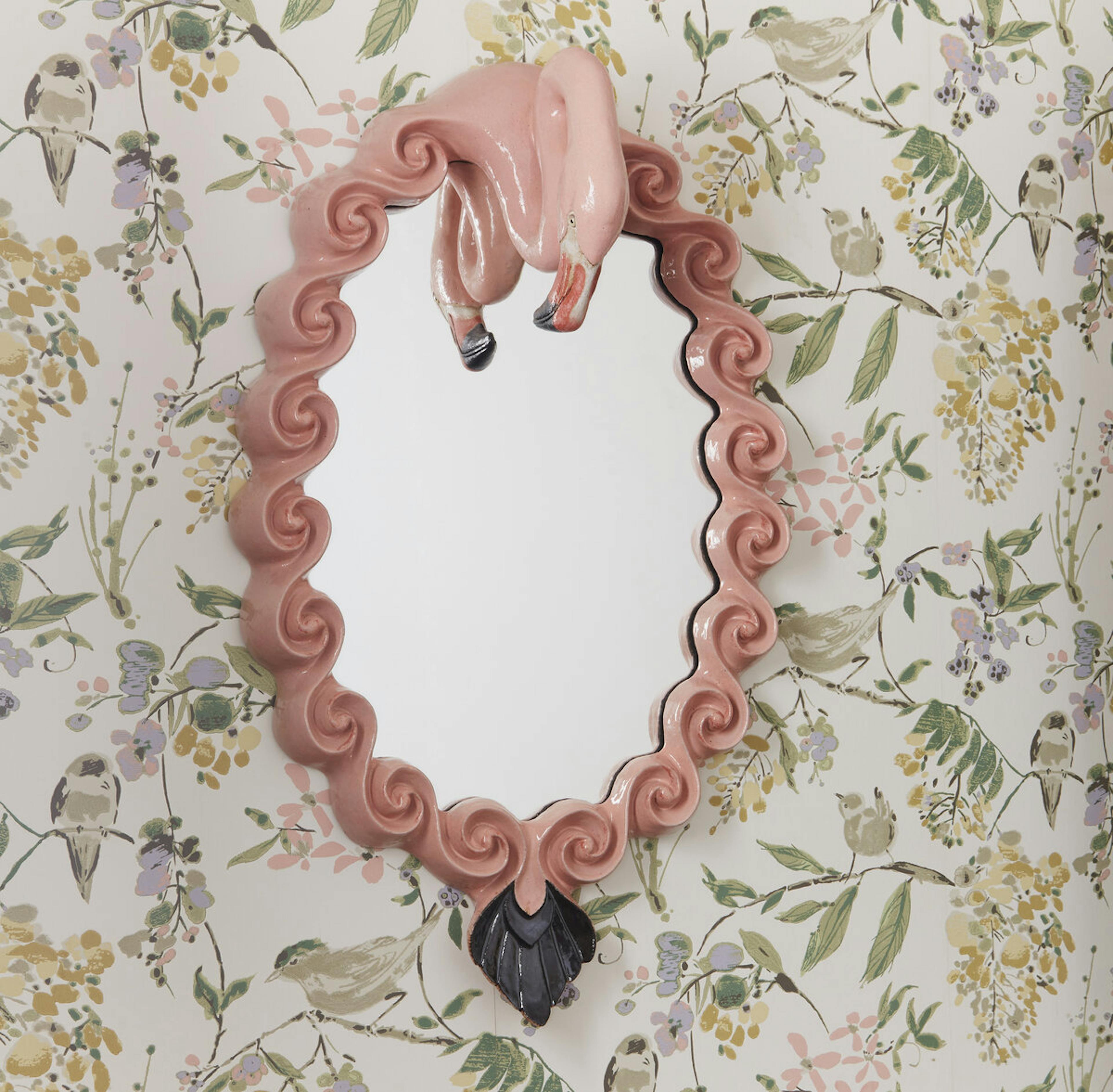 Flamingo Mirror wide on setting