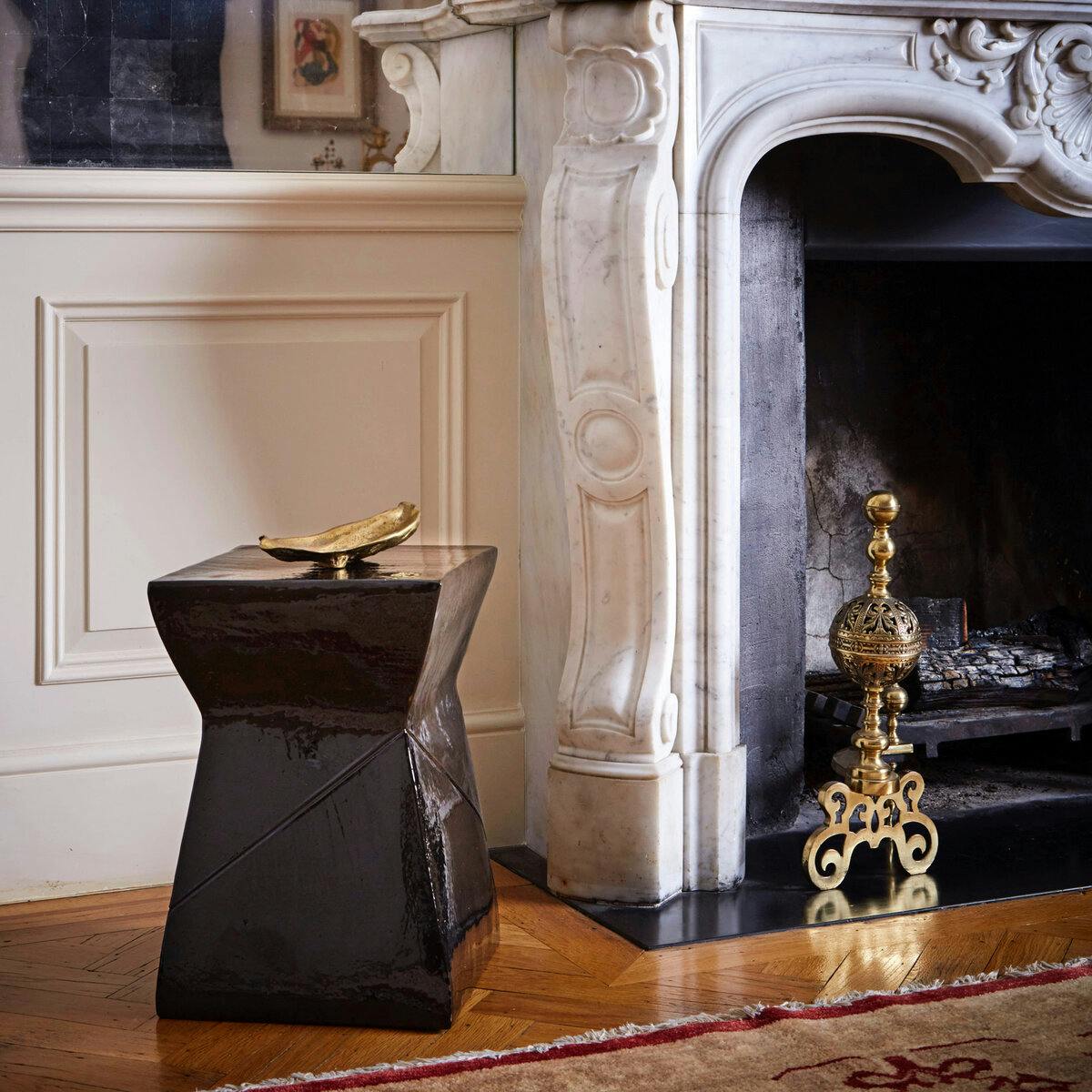 Tabouret Modernist wide on setting