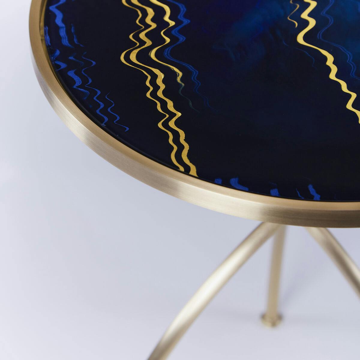 Martini Table closeup on finish