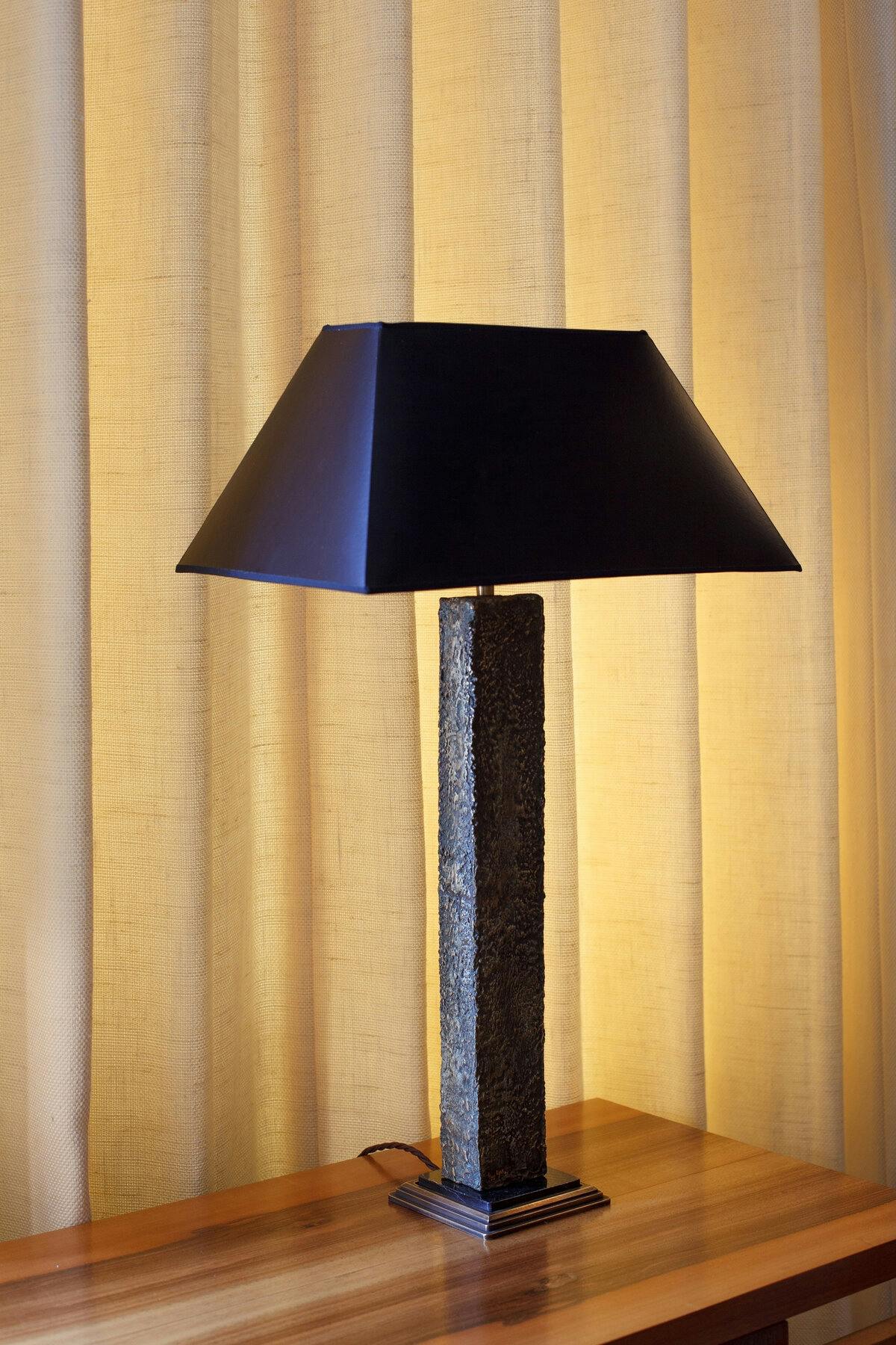 Lampe Stela wide on setting