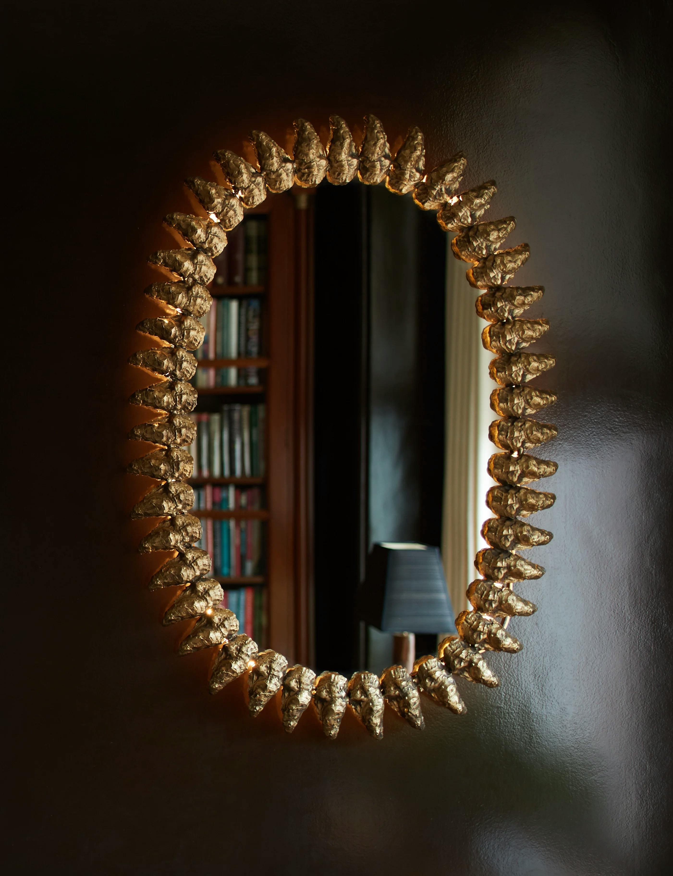 Claudio Gonzalez Ostrei Mirror