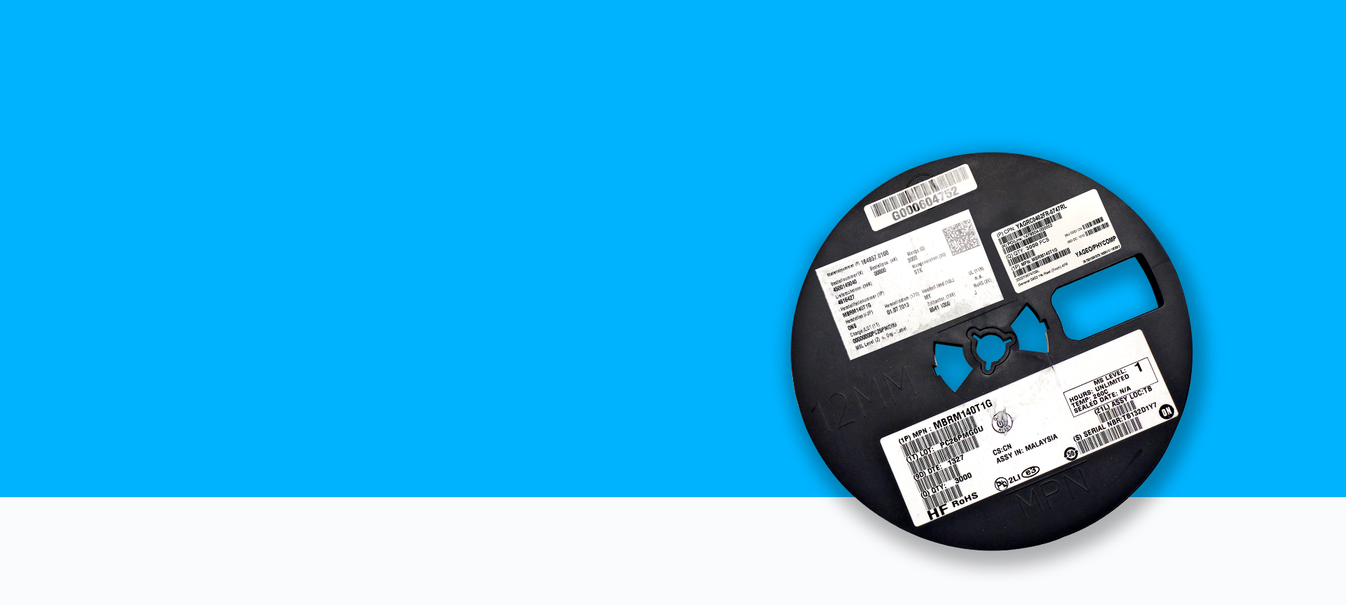 一个蓝色背景的SMD，上面有许多标签和代码.