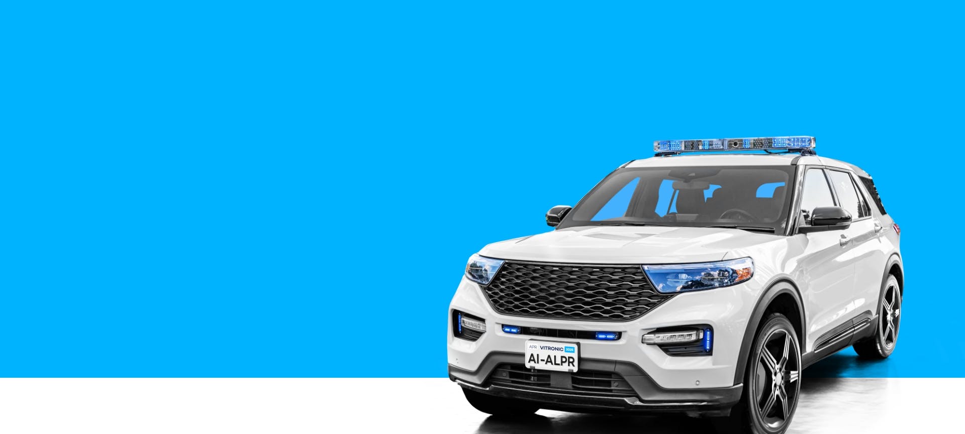 Patrol car with AI-powered ALPR system – the Poliscan Enforcement Bar from VITRONIC
