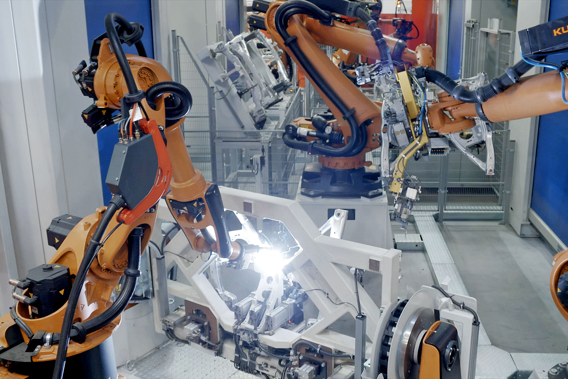 인라인: 자동화된 용접부 검사는 항상 안정적이고 환경과 독립적으로 작동합니다.