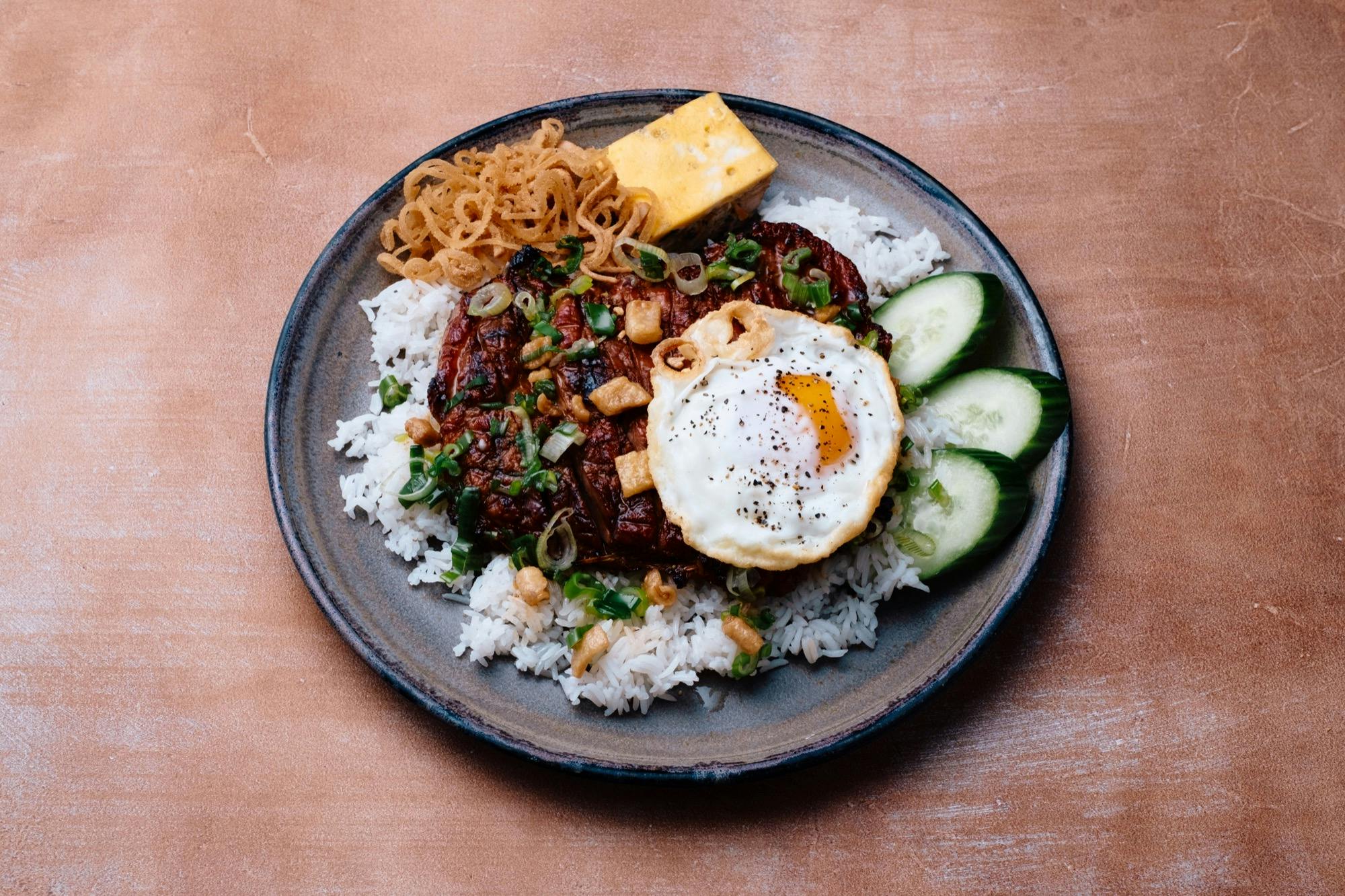 Image from www.vietgrillrestaurant.co.uk, Authentic Vietnamese restaurant in Kingsland Road, specialist in bún, phở & grill serving eat-in, takeaway or delivery via Deliveroo within 32mins around East London.