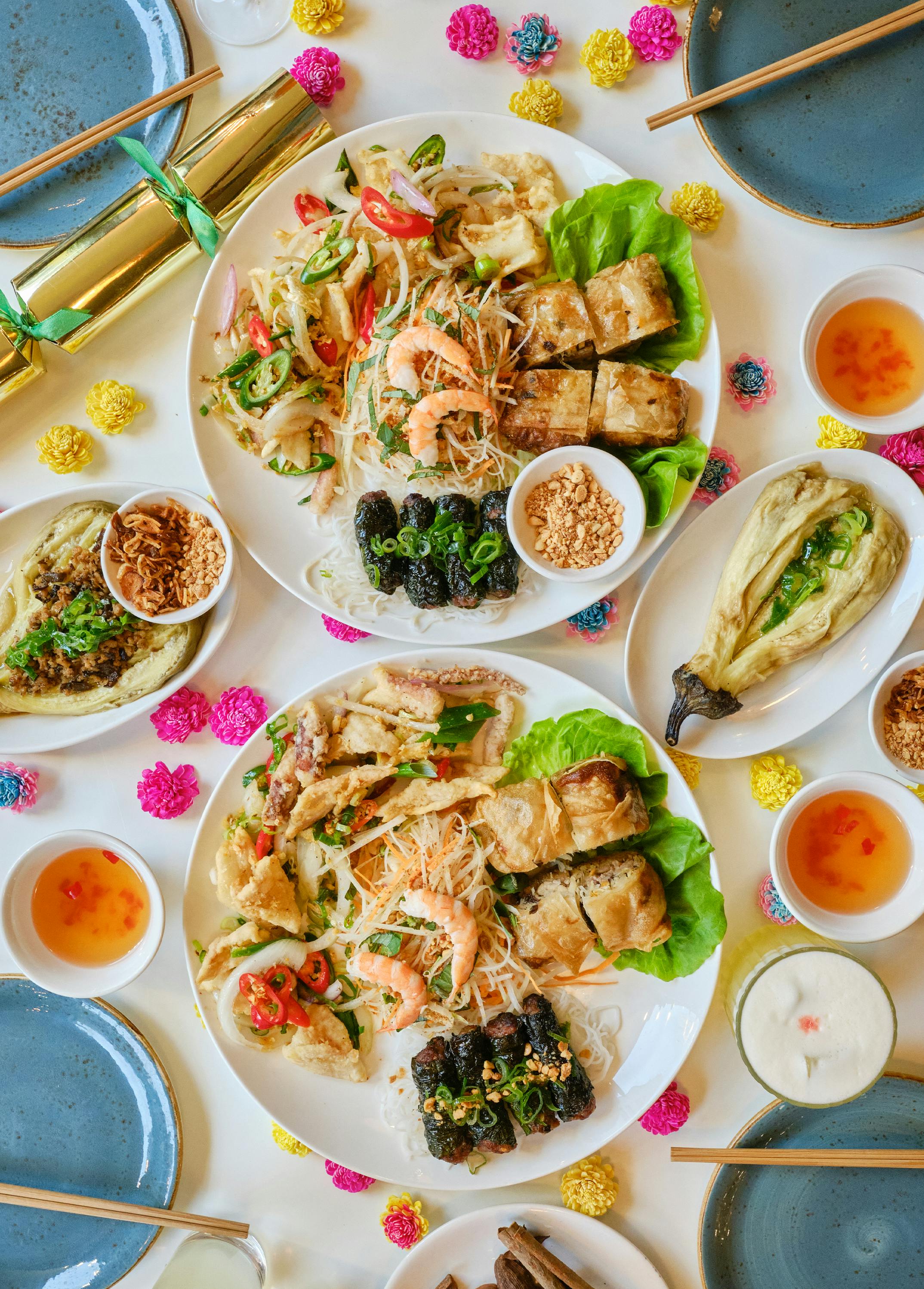 Image from caytrerestaurant.co.uk, Authentic Vietnamese restaurants in London Soho & Hoxton, Shoreditch offer best Vietnamese cuisine. Eat in, takeaway or 2-mile-delivery is within 30 minutes