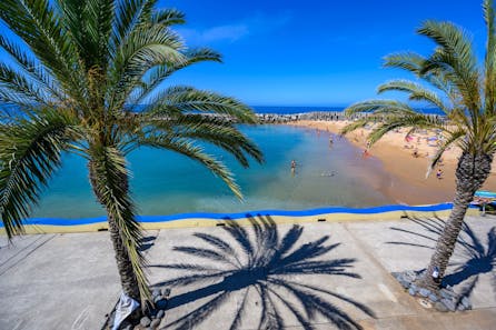 <h3>Calheta Playa</h3>