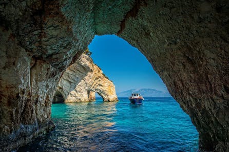 <h3>Cruisereise med Blue Caves</h3>