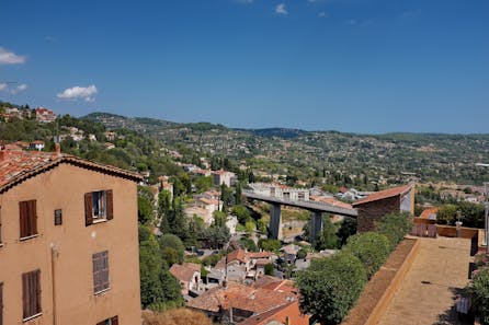<h3>Pezenas</h3>