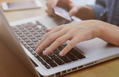 Subscription payment options drive customer acquisition, but too many drive them away