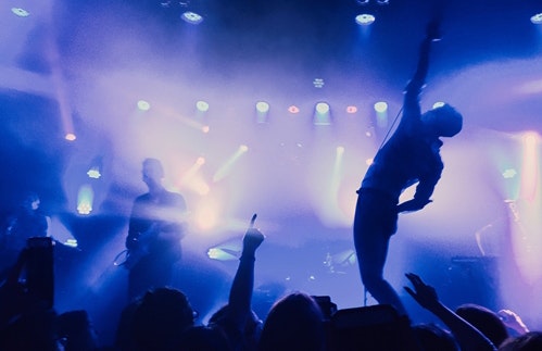 Music goes further digital as streaming and subscriptions rise