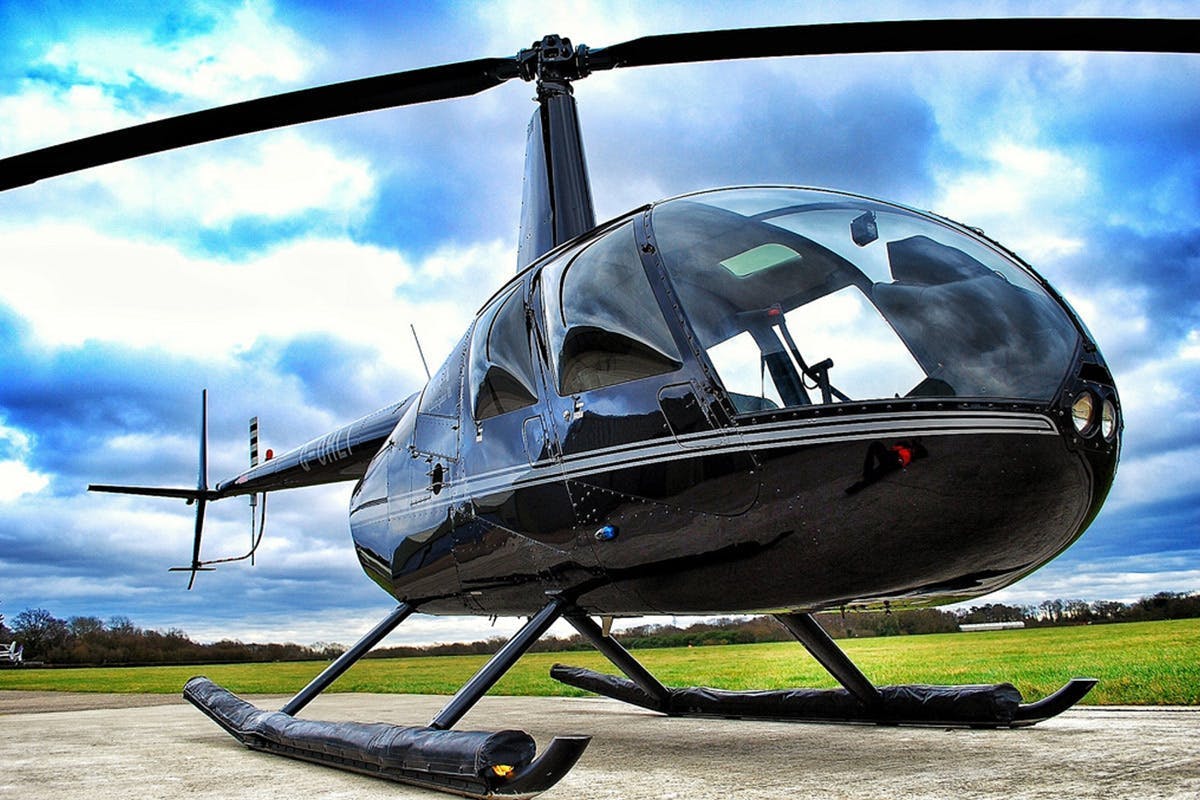 how-to-become-a-helicopter-pilot-including-skills-salary