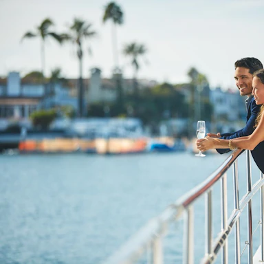 Cruises & Sailing