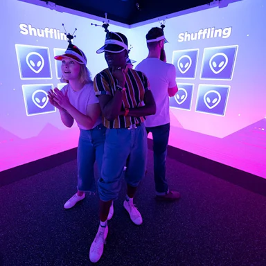 Entertainment & Games