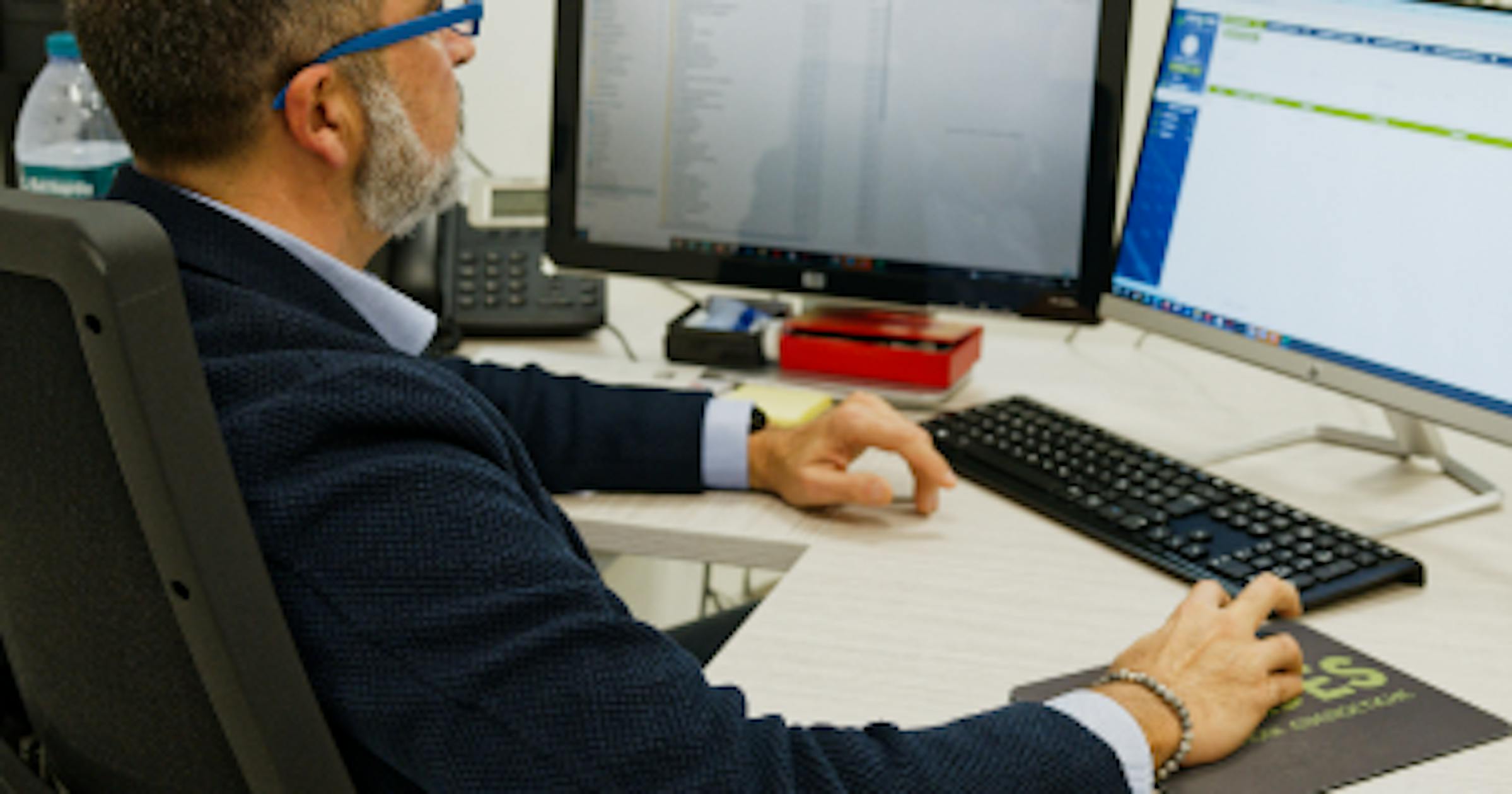 Attività professionale per gestione pratiche con vari enti E-distribuzione, GSE, TERNA e Agenzia delle dogane, per la connessione di impianti fotovoltaici e cogenerazione nuovi che per il mantenimento degli esistenti con verifica di tutti gli adempimenti obbligatori.
