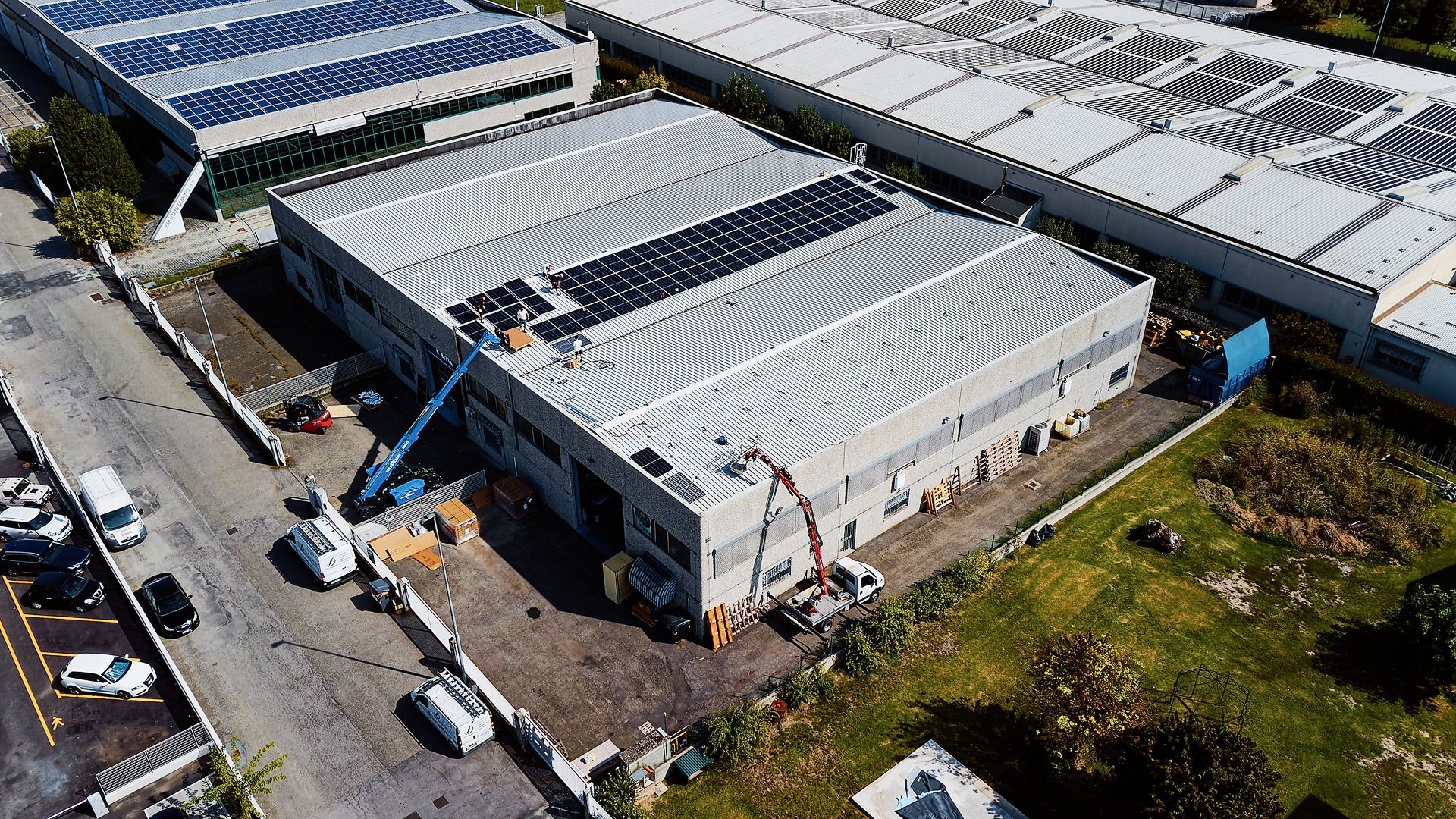 Virides ha realizzato un impianto fotovoltaico da 95 kWp con accumulo da 97 kWh per l'azienda Sitta Srl, garantendo una produzione di 90 MWh/anno, un ROI 3,8 anni e -40 ton CO₂.