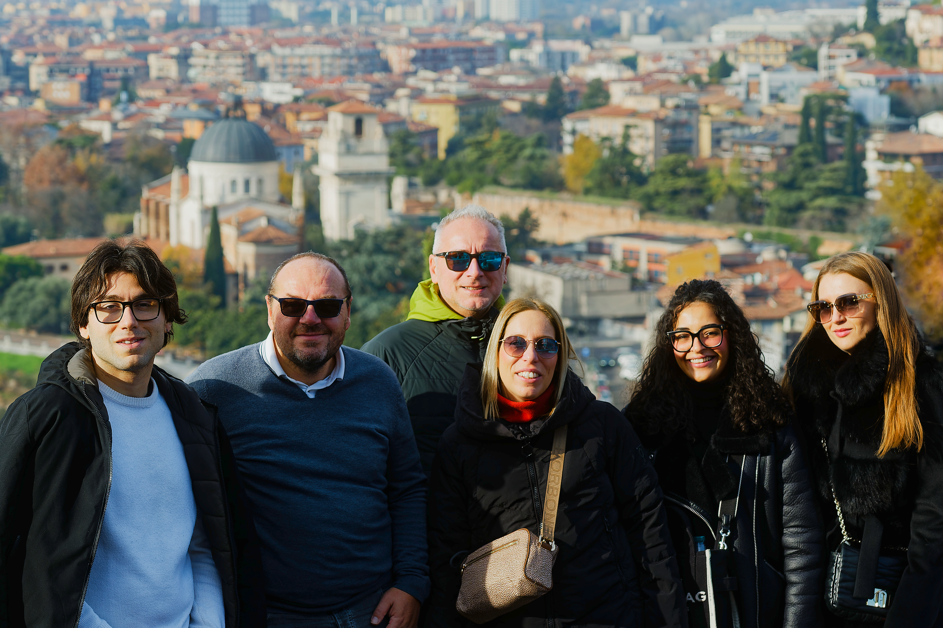 Dalla riunione strategica alla degustazione in Valpolicella: il Team Building Virides 2025 è stato un momento di crescita condivisa, confronto sincero e coesione. Leggi il racconto completo sul nostro blog.