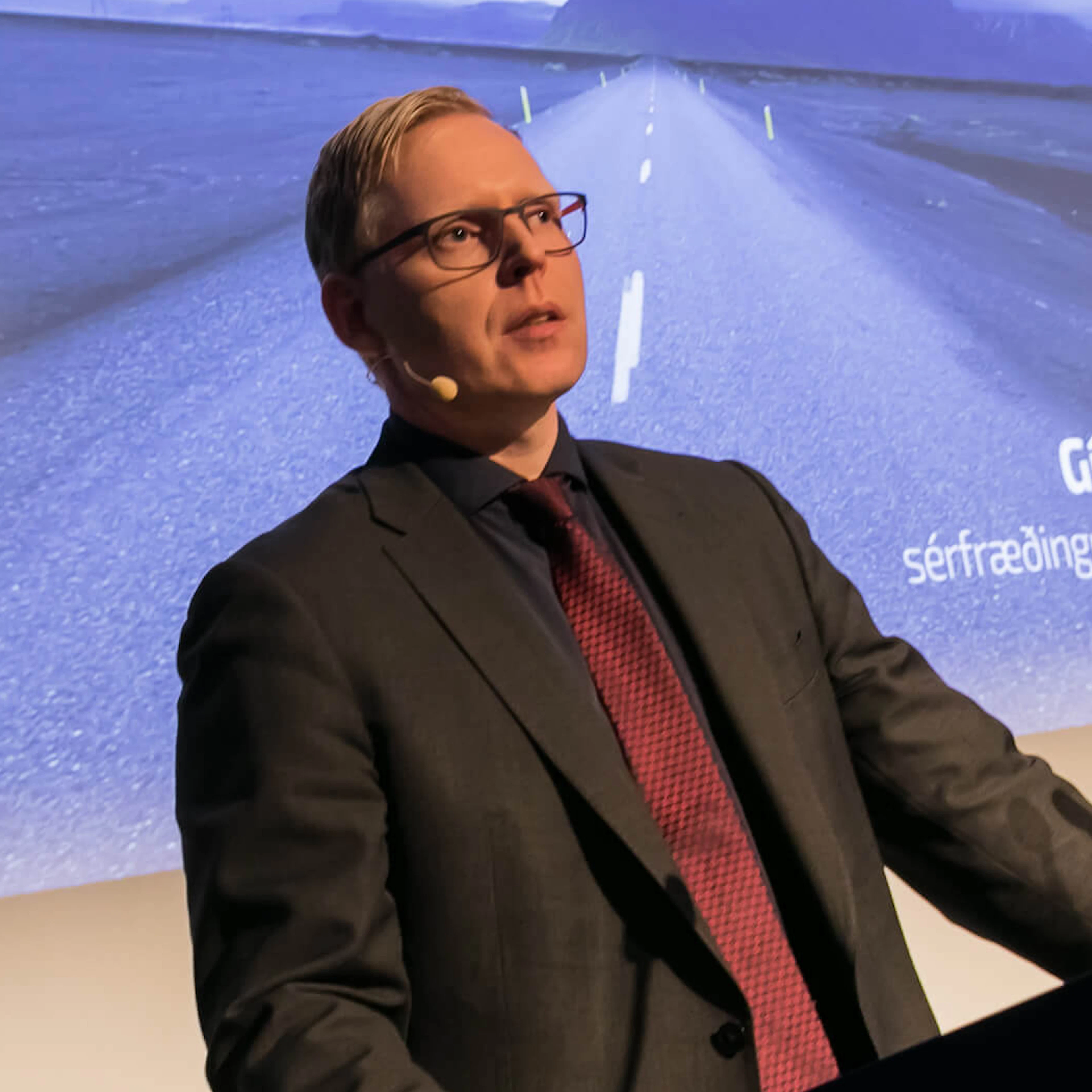 Gísli Nils Einarsson