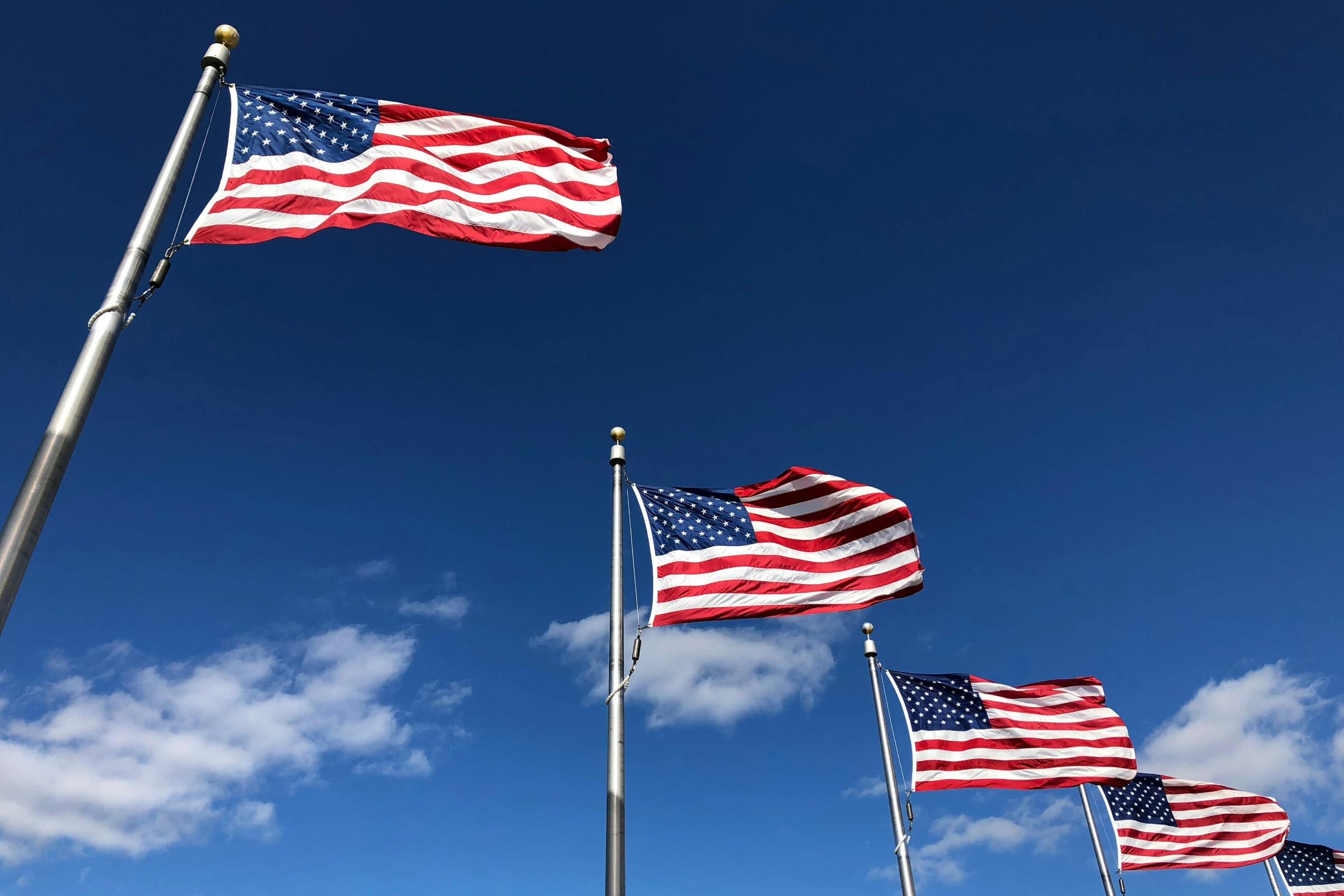 What's Causing the Backlog of H-1B Green Cards? | Visa2us