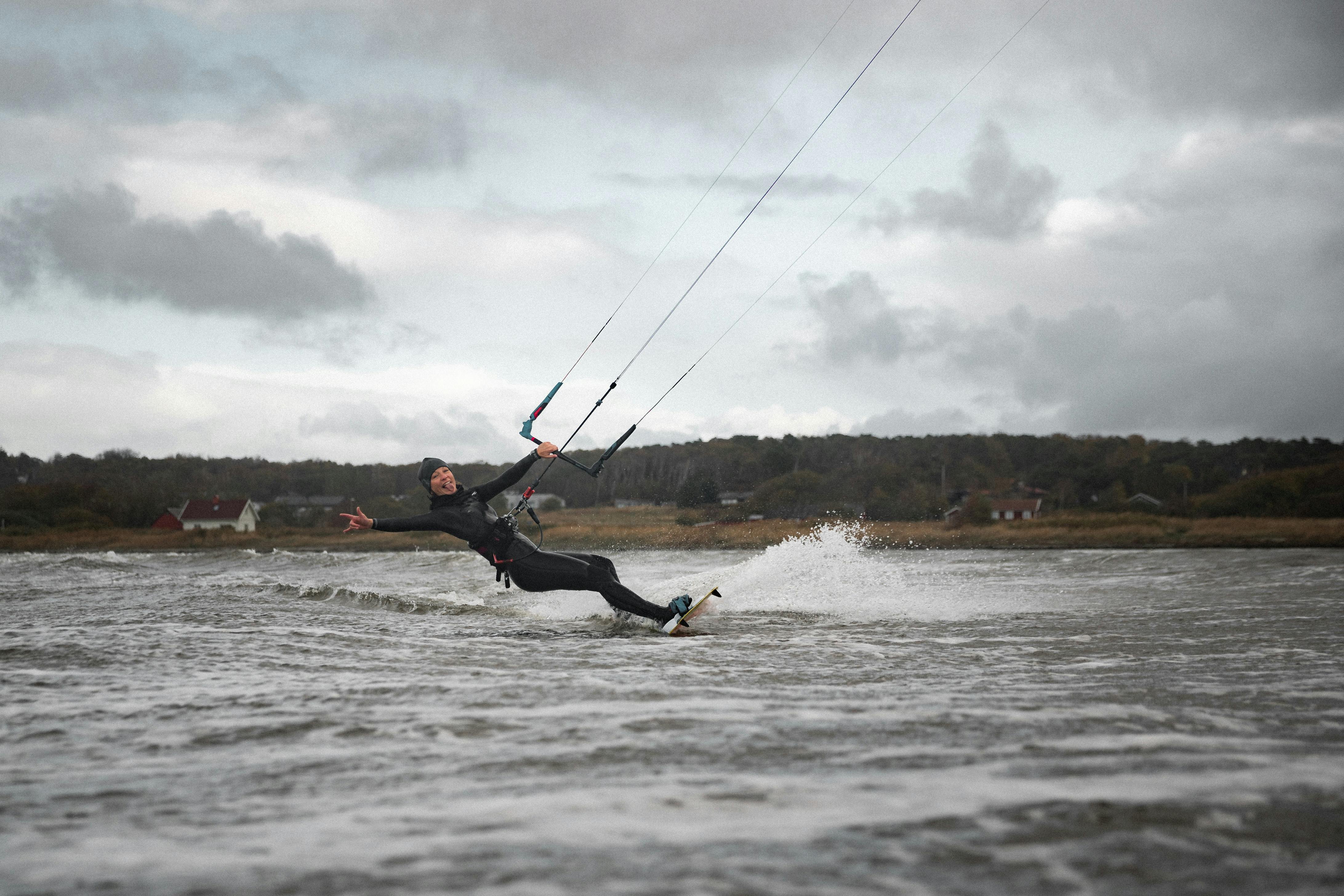 Ugglarp strand är perfekt för kitesurfing.