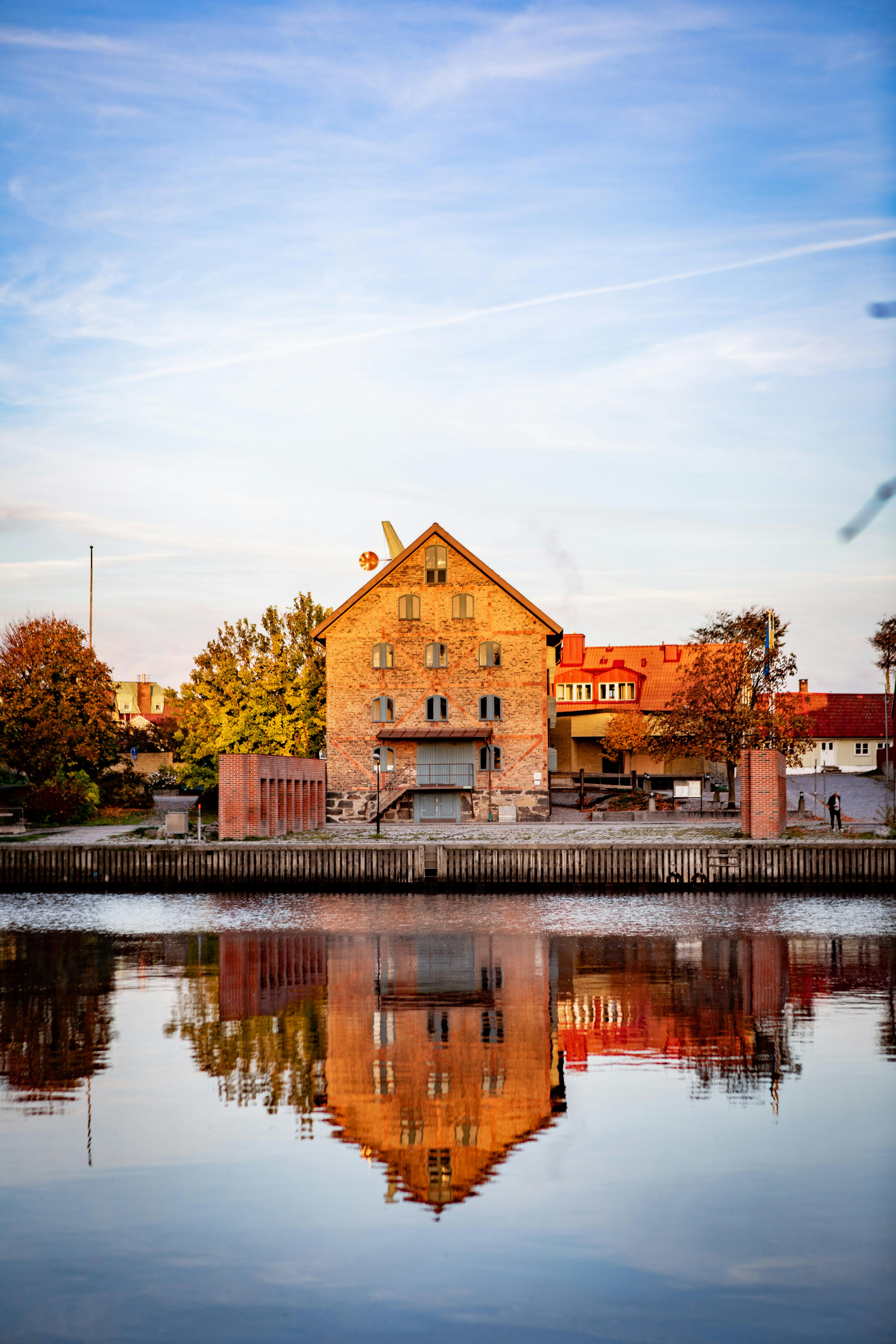 Rian, Falkenberg.