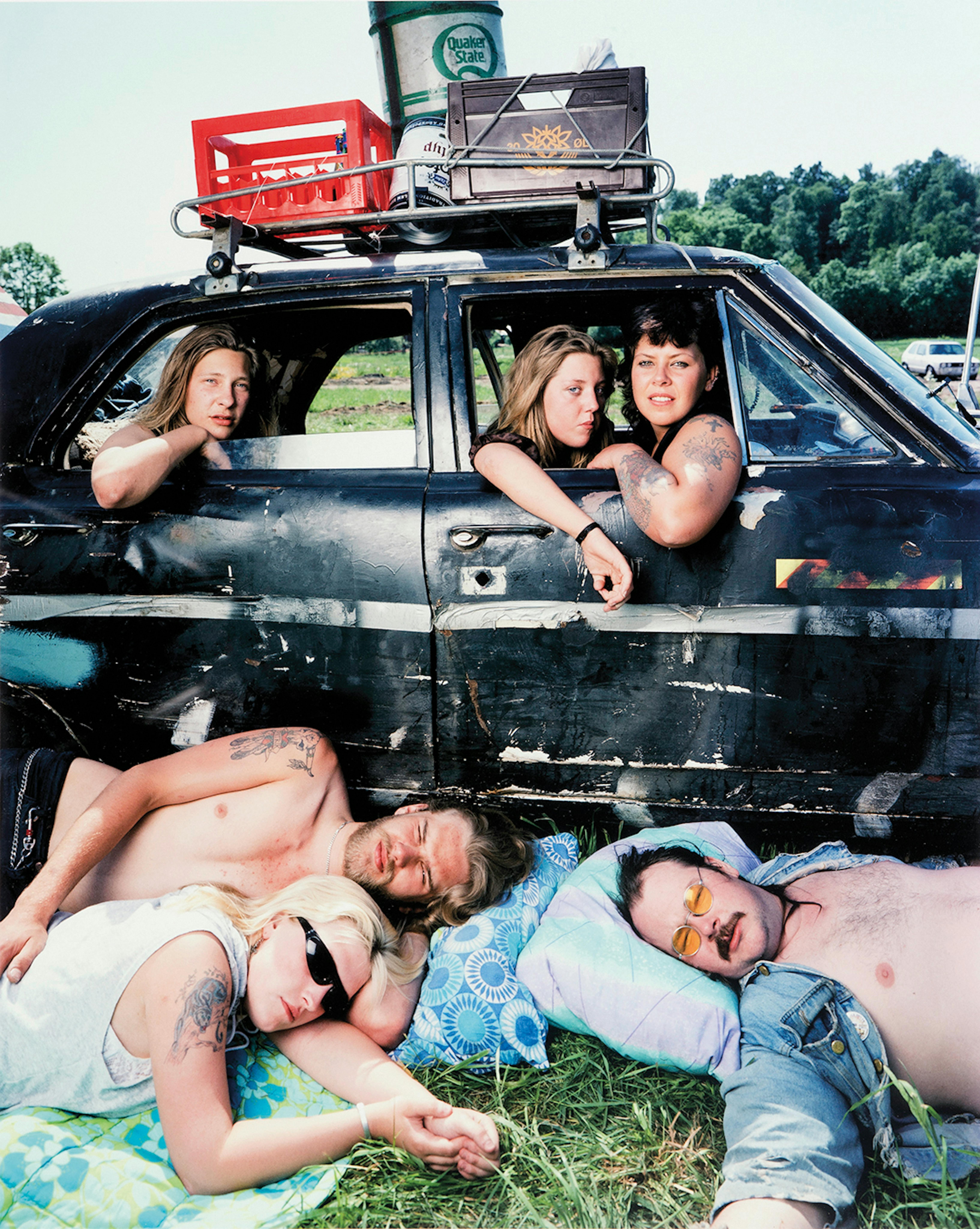 Fotokonst, Anders Kristensson, Raggare från Halmstad efter fest hos Roadrunners, Goteborg, 1992