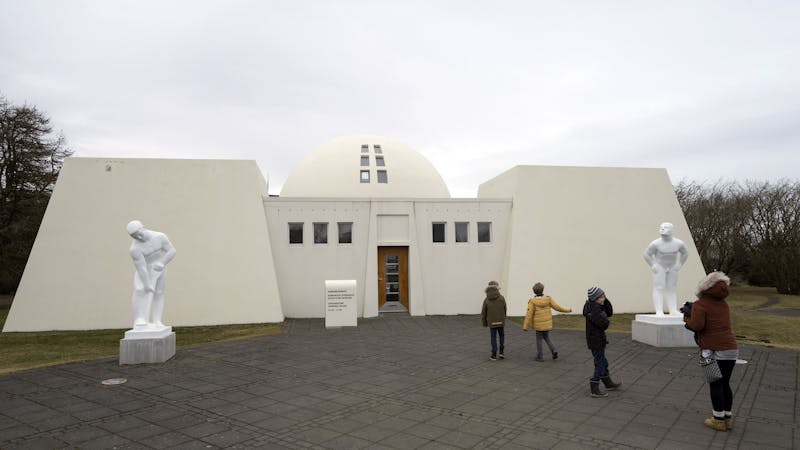 The Ásmundarsafn Sculpture Museum is the former home of Ásmundur Sveinsson. 