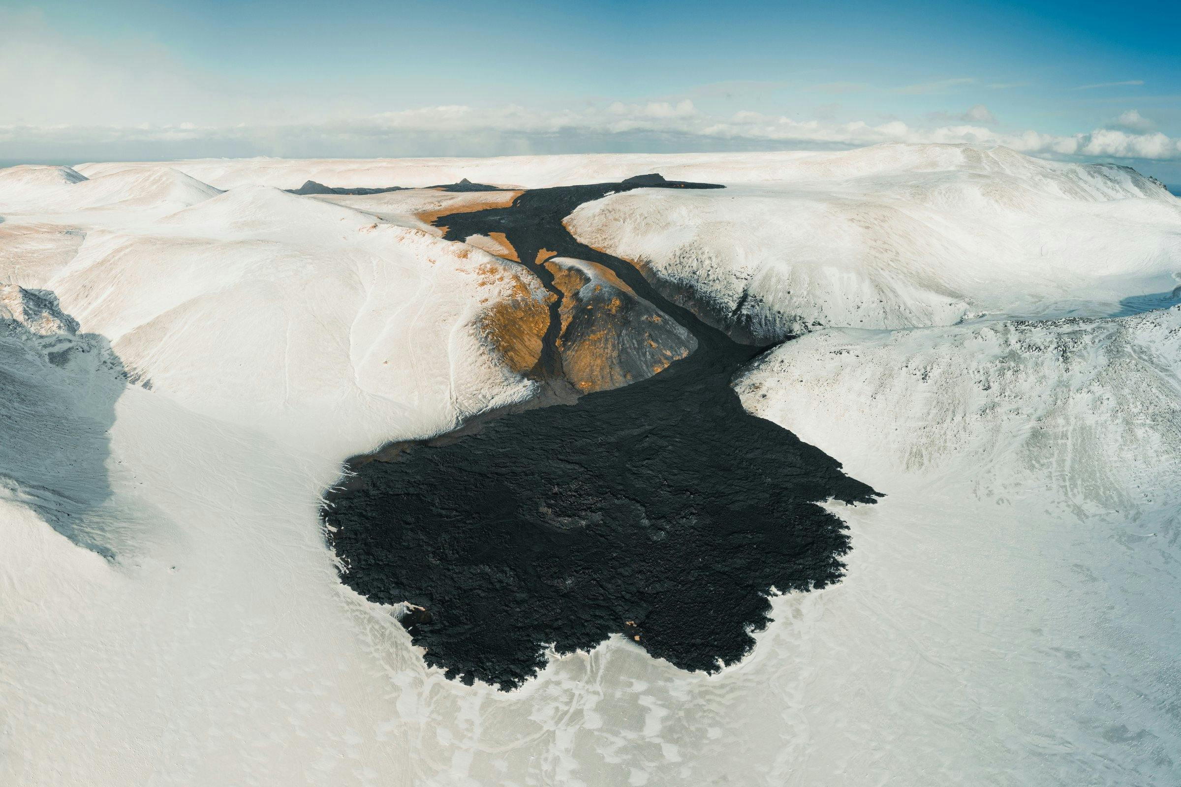 The fresh lava field from Fagradalsfjall in Geldingardalir