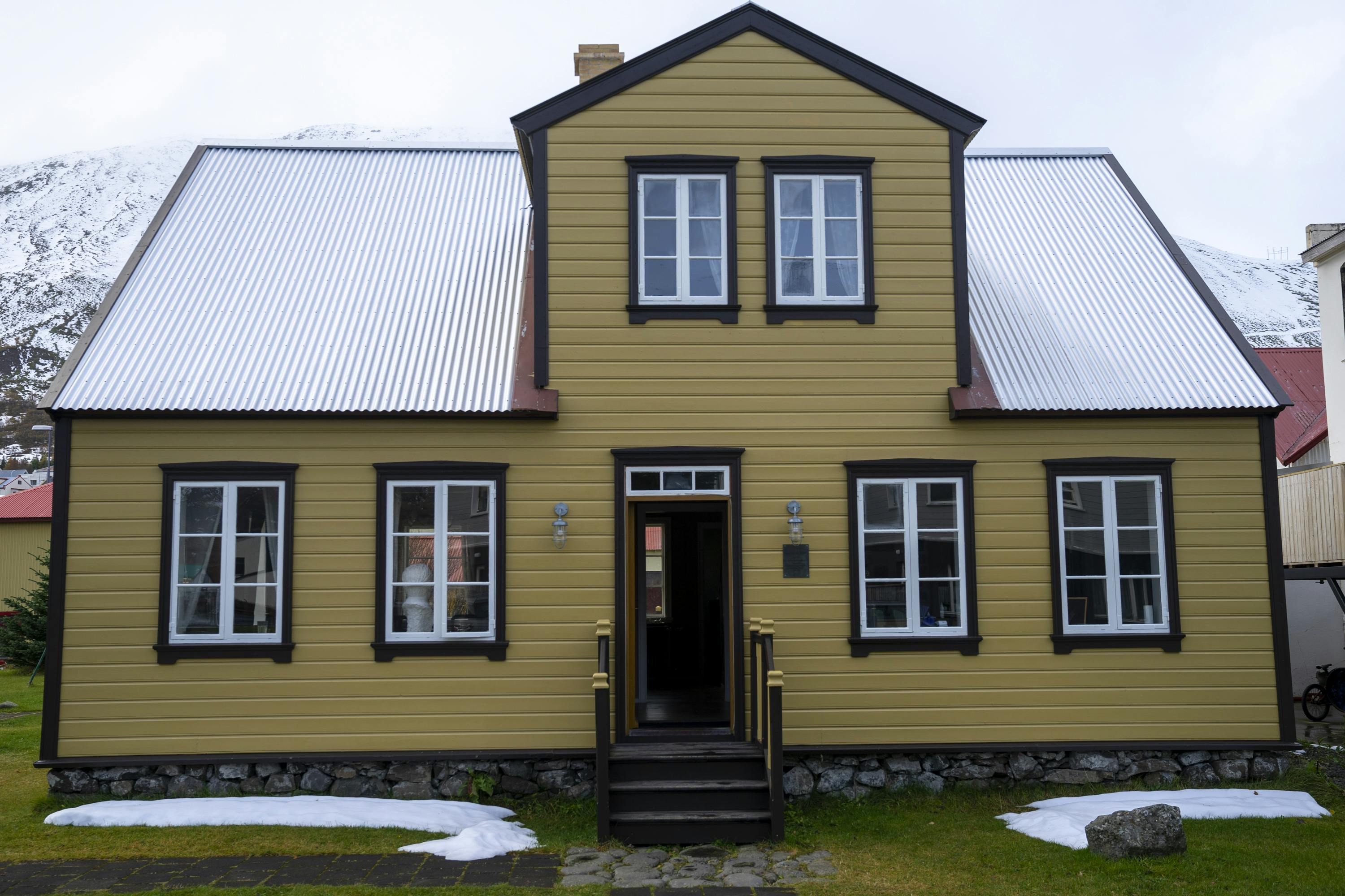 Þjóðlagasetur Íslands, the Folk Music Centre 