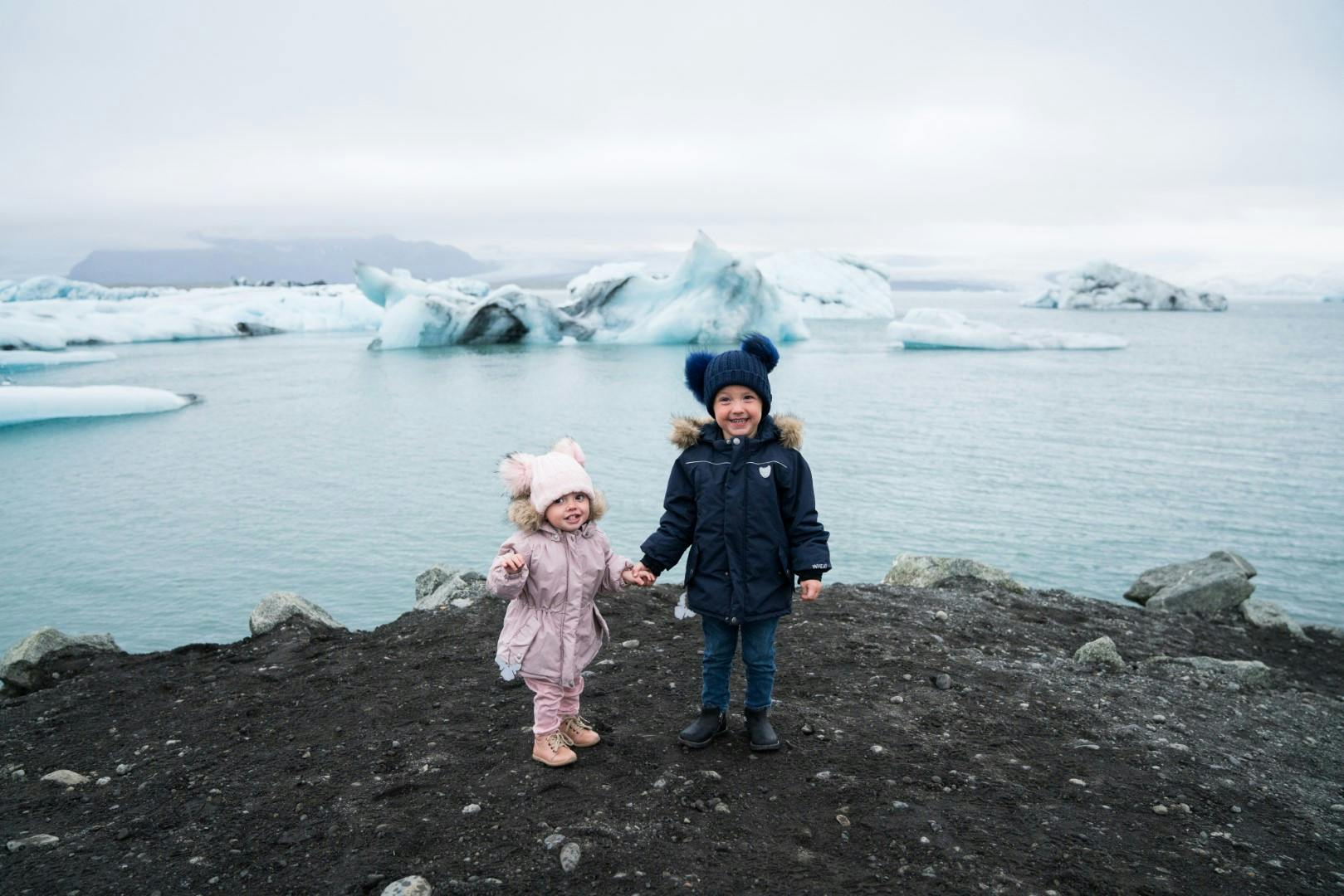 Children at Jokulsarlon glacier lagoon