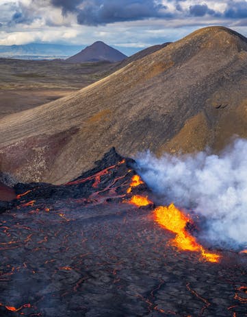 Fagradalsfjall Volcano is a fissure eruption