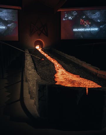 Icelandic Lava Show in Vík
