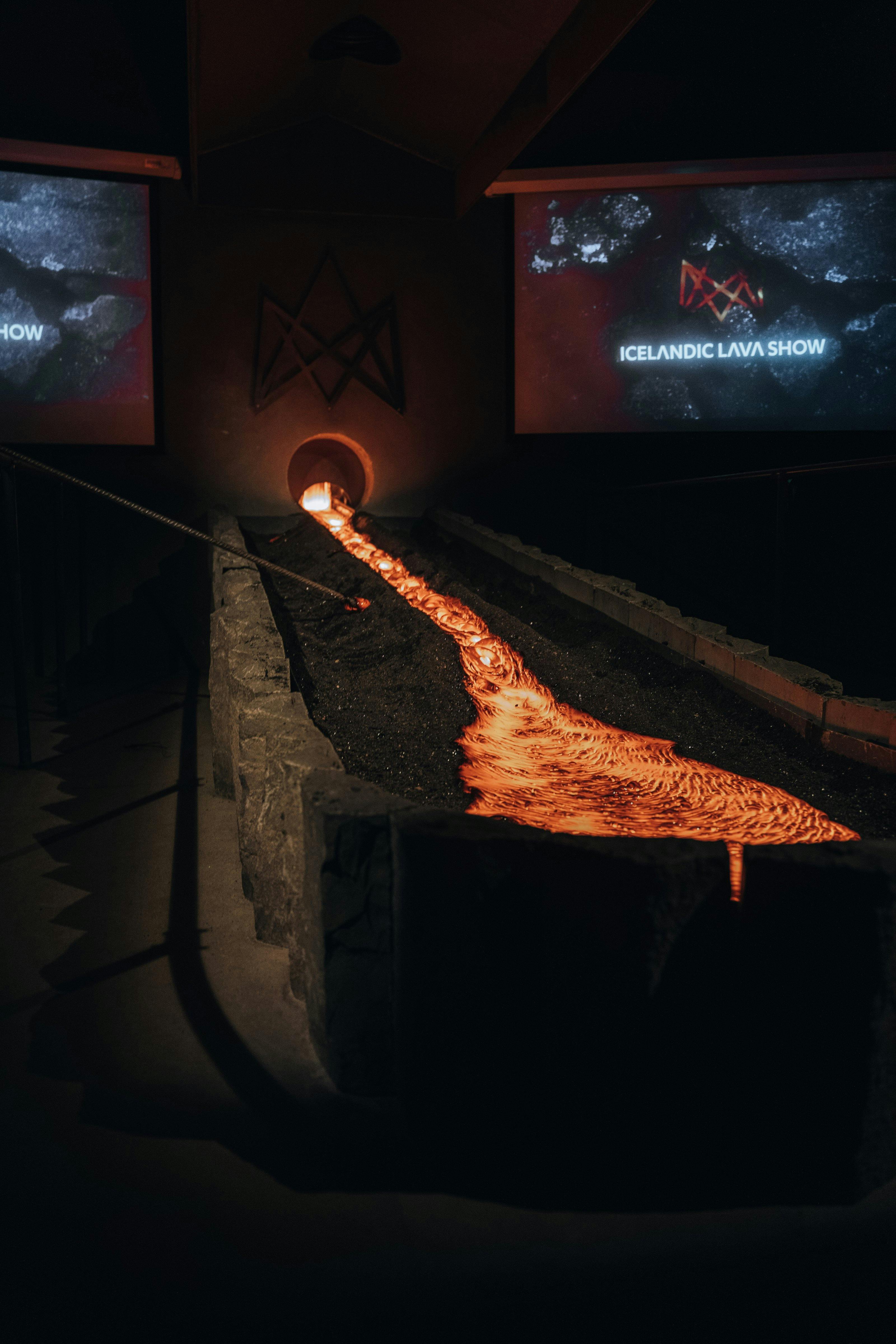 Icelandic Lava Show in Vík