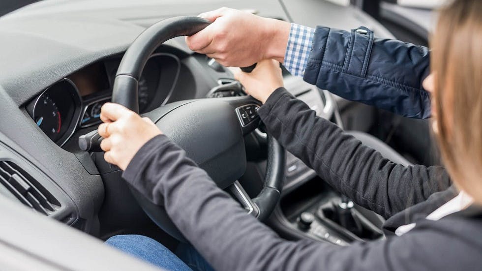 L'accompagnement de l'&eacute;l&egrave;ve par le moniteur d'auto-&eacute;cole