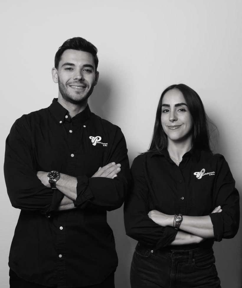 Carlos & Ana, a dedicated two-person team.