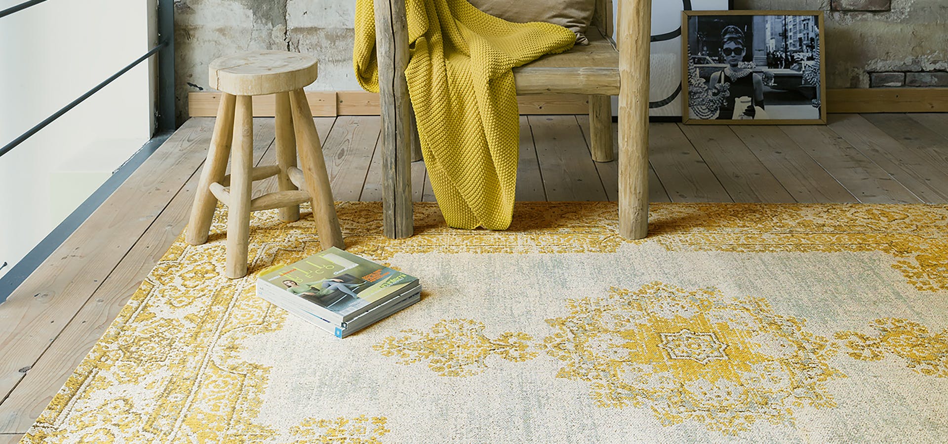 Gelber Vintage Teppich
