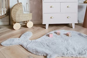 babykamer vloerkleed huggy walvis