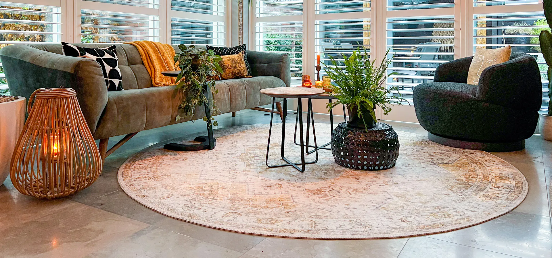 Runde bunte Teppiche