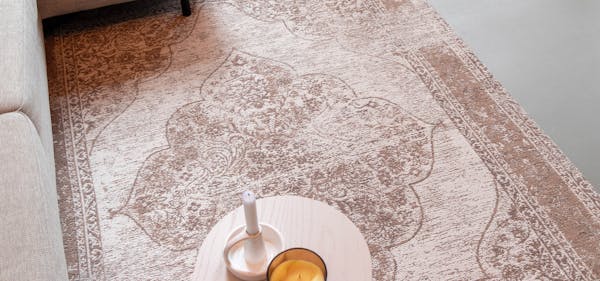 zalmroze vloerkleed admire