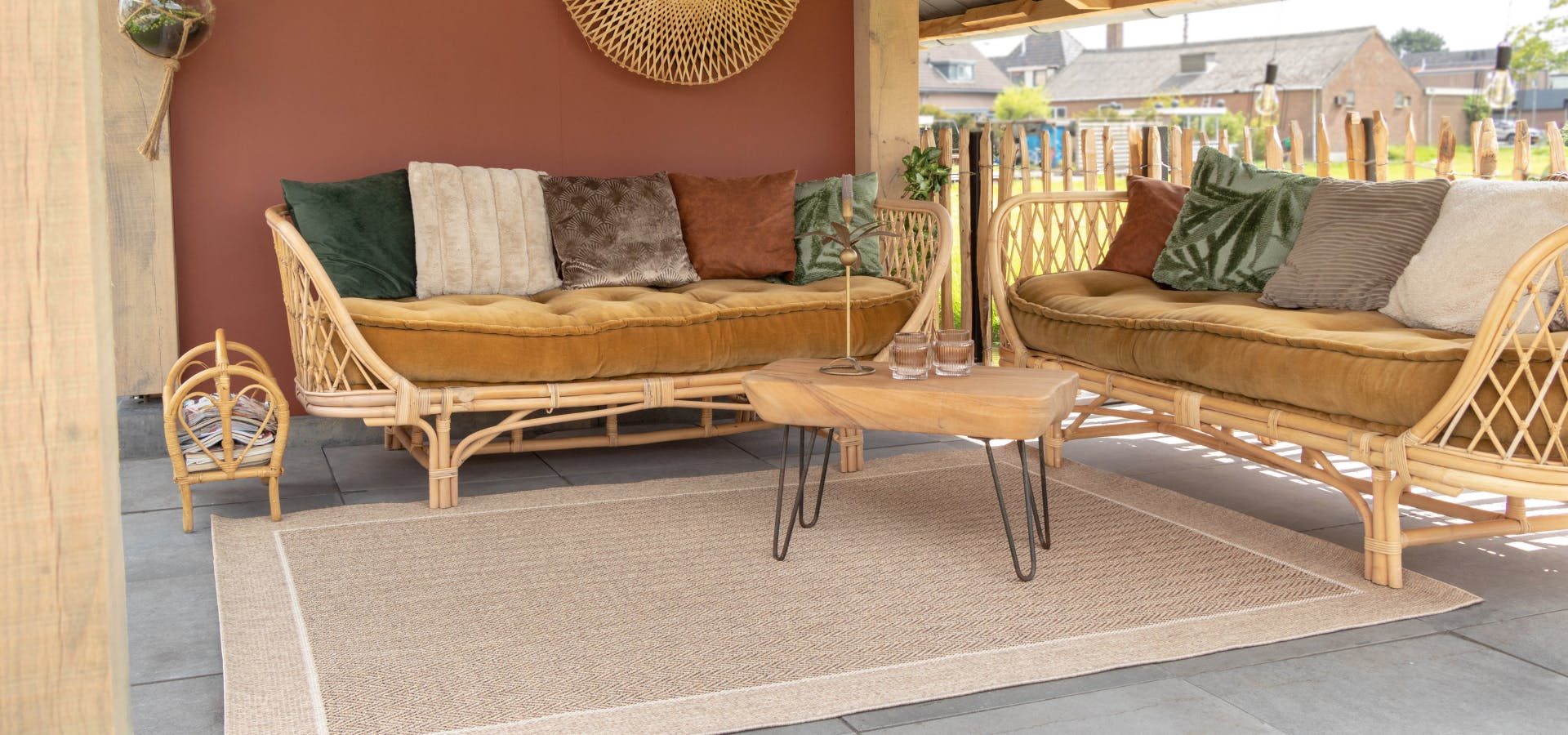 Outdoor-Teppich bringt Sonne in den orientalischen Garten