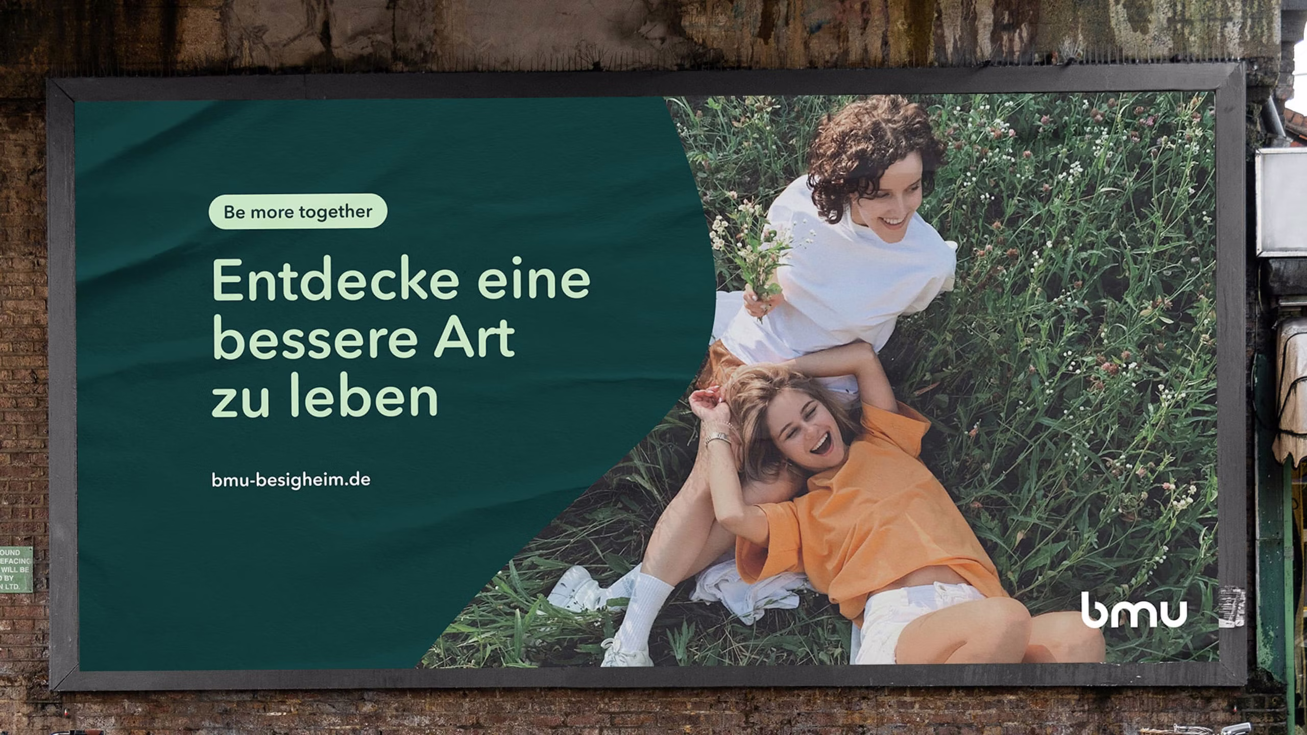 Plakat des BMU im Querformat auf einer Anzeigetafel
