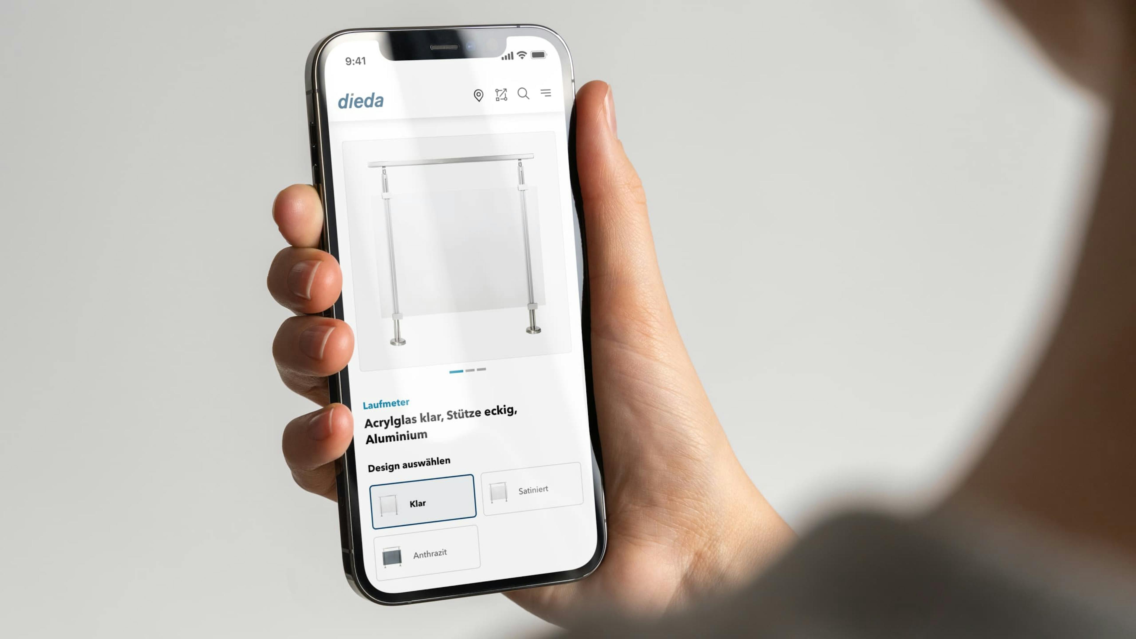 Mock Up eines Handys, zu sehen ist eine Produktdetailseite eines Geländers von DIEDA 