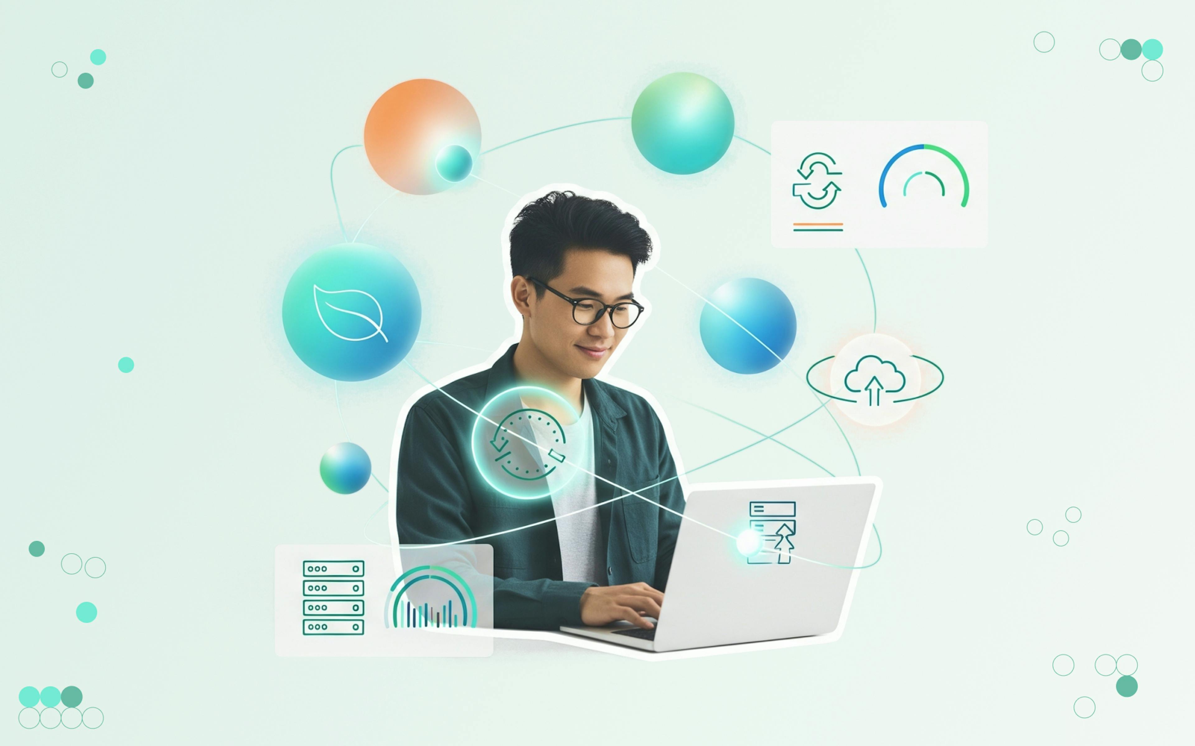 Junger Mann arbeitet am Laptop, umgeben von Symbolen für Cloud, Daten, Nachhaltigkeit und Analyse.
