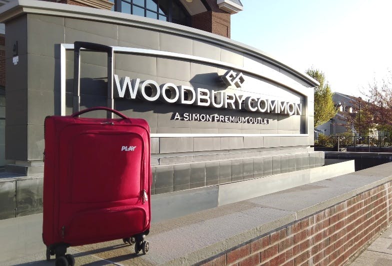 Woodbury Common LUXURY OUTLET Shopping Vlog ft. Gucci, Dior, Fendi