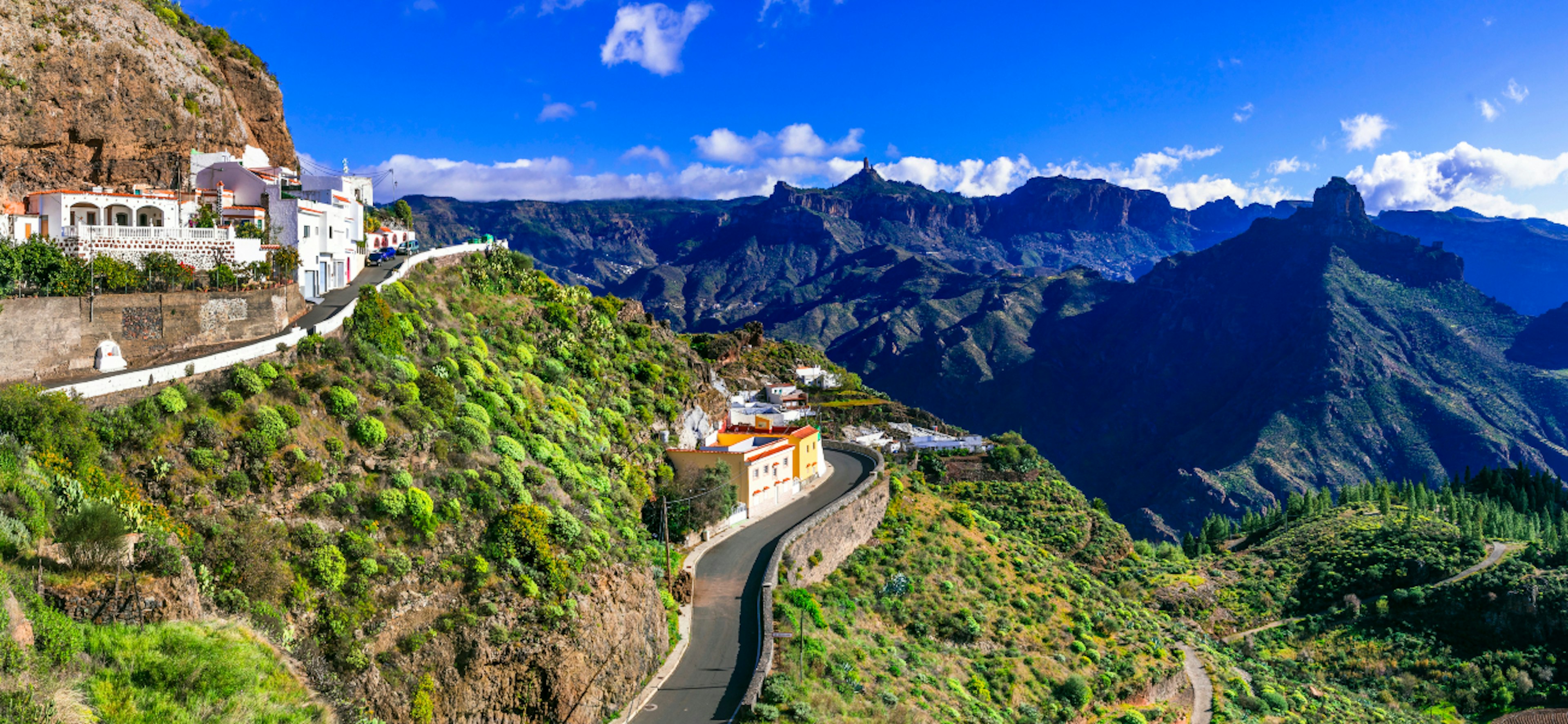 Gran Canaria Mountain Road Town Trail