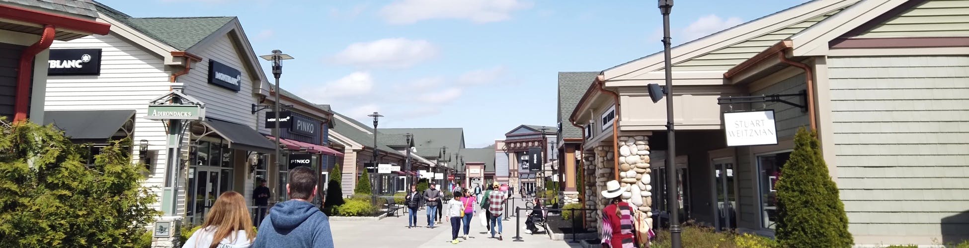 Adventures in Shopping: Woodbury Common Designer Outlet Mall - The Budget  Babe