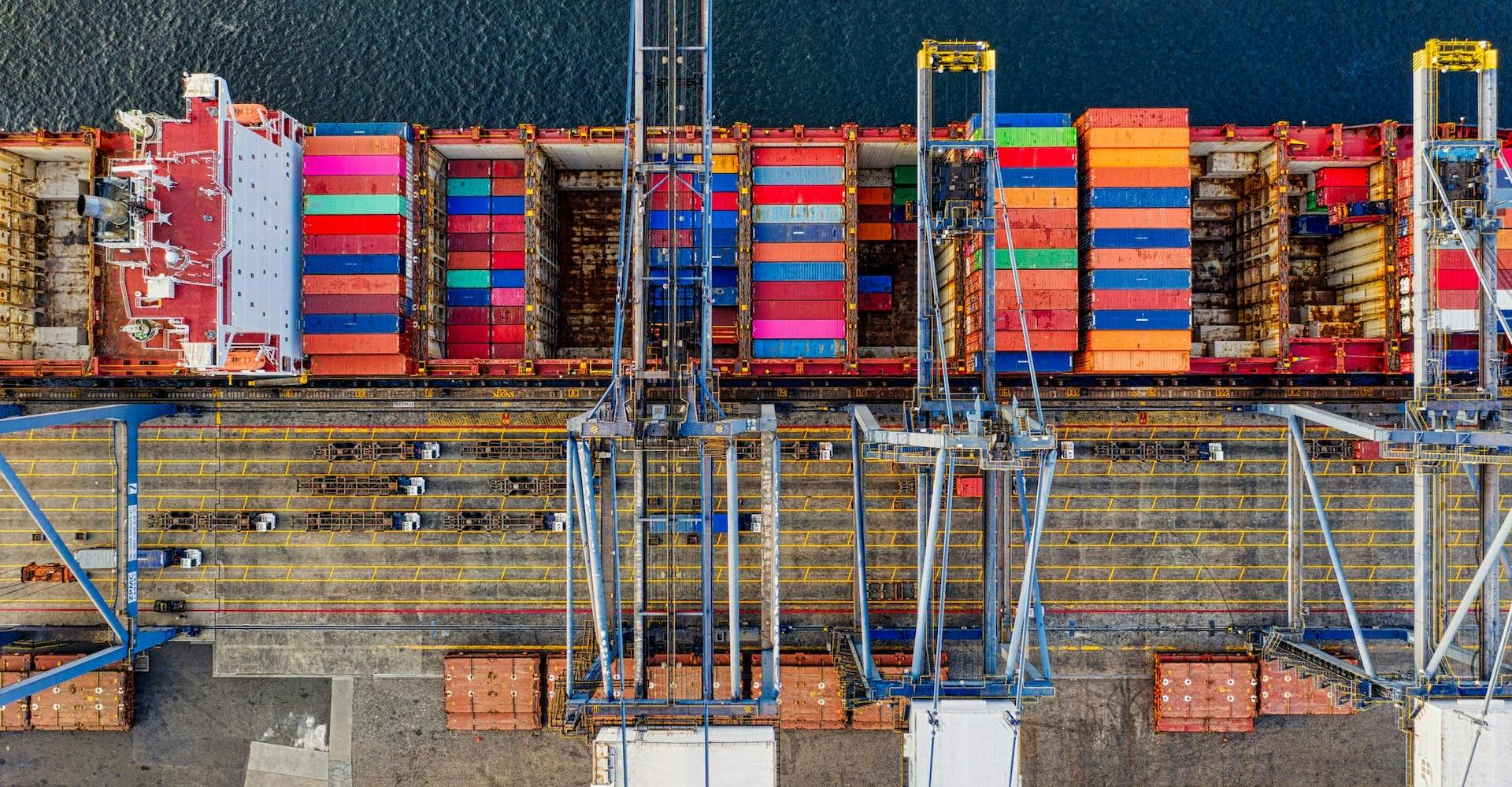 Wakeo blog post: Wakeo and Portbase team up to optimize your transportation lead time